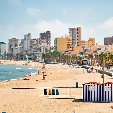 Bajo Con Piscina En La Playa